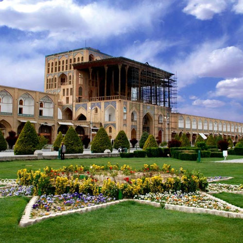 انشا با موضوع اصفهان-نقش جهان