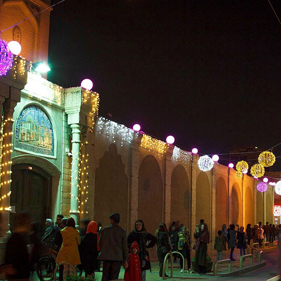 isfahan attractions at night3